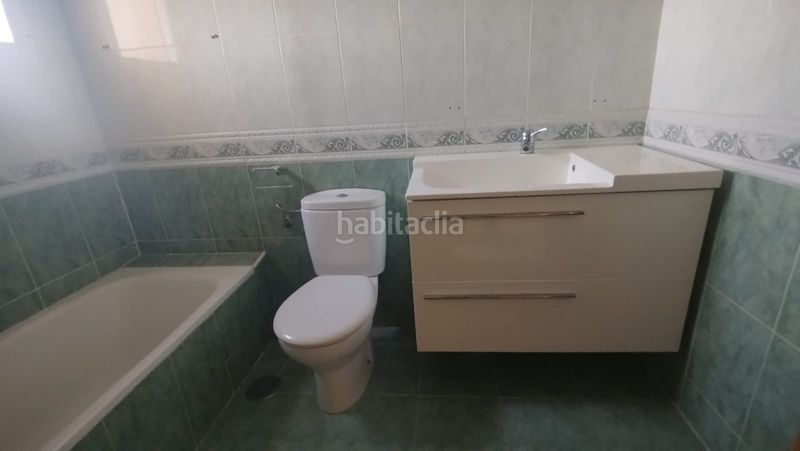 Foto cab0e214-0548-444c-827c-38b93c6de1ce. Casa aparellada amb xemeneia calefacció a Uceda