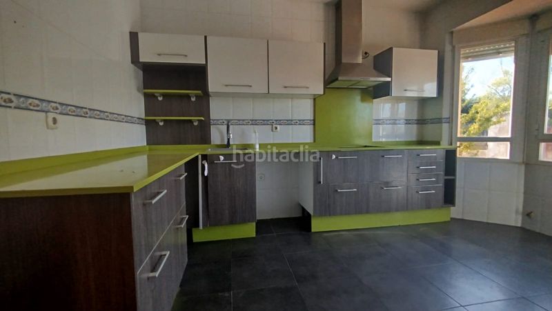 Foto d90d3f41-c390-4c20-8b42-f10f87f9dffc. Casa aparellada amb xemeneia calefacció a Uceda