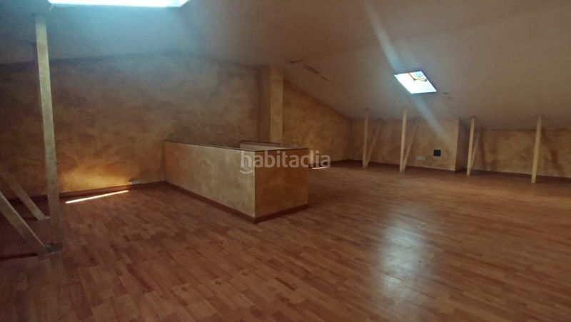 Foto dd22963f-1e0e-4586-b49a-8436c0e68f79. Casa aparellada amb xemeneia calefacció a Uceda