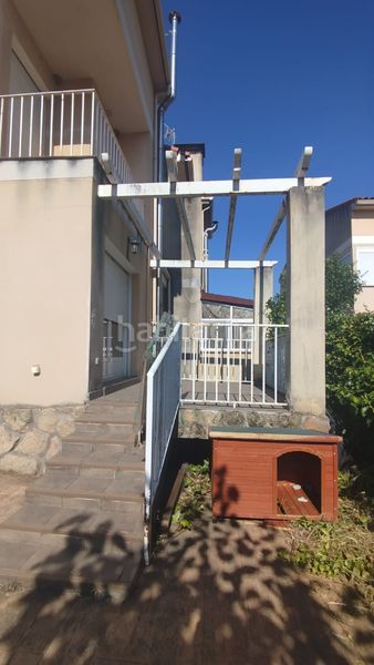 Foto e4c8a1f2-58ee-4a19-b874-4f3352e88b6f. Casa aparellada amb xemeneia calefacció a Uceda