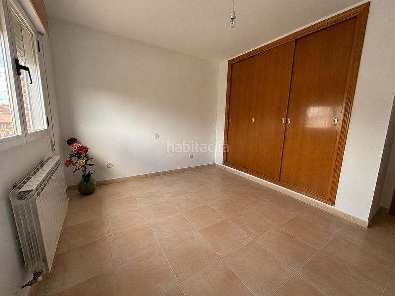 Foto b2dad7b6-6e8e-4959-bab7-6b51c55453ad. Casa pareada chalet pareado en venta en Vallehermoso Azuqueca de Henares
