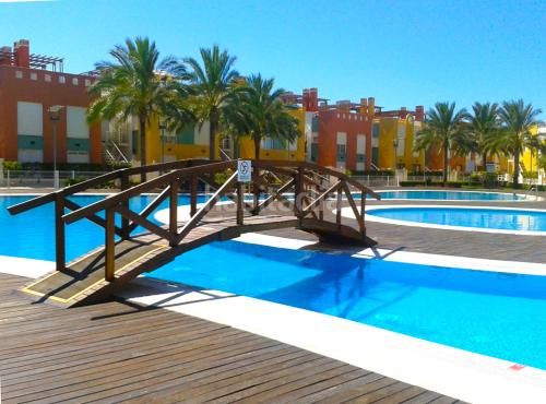 Foto 9670d26d-7cd0-4e56-a5ab-5c0062100b96. Lloguer àtic amb calefacció piscina a Las Marinas - Pueblo Laguna Vera