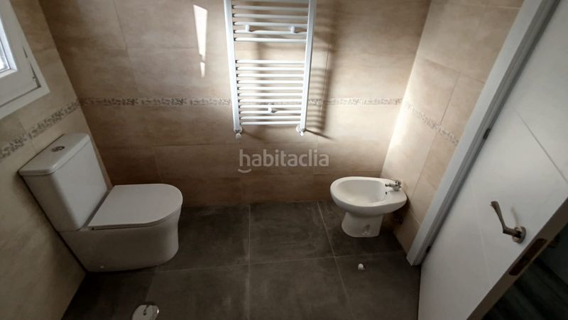 Foto 46307865-c05a-4a53-b2fe-ee43242a4c04. Casa aparellada amb calefacció a Chiloeches