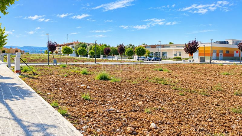 Foto e36b39d3-f319-41e1-9fee-6339ab5300ad. Residential plot in Marchamalo