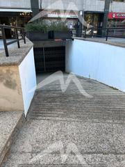 Business premise  Carrer del marquès de sentmenat. ¡inversión inteligente en les corts! amplio sótano almacén diáfa