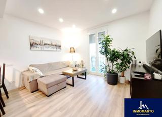 Appartement  Plaça d'osca. Ático en sants!