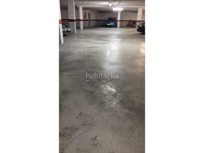 Foto afda12eb-f8dc-4e74-99a1-7363145e18fd. Autoparkplatz in Entrada-Gasolineras Ocaña