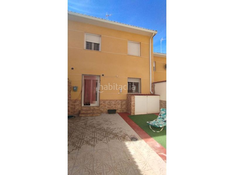 Foto aaa53f32-45d4-4582-9a59-e2e4b349c575. Casa adossada amb calefacció aparcament a Urbanización San Isidro Ocaña
