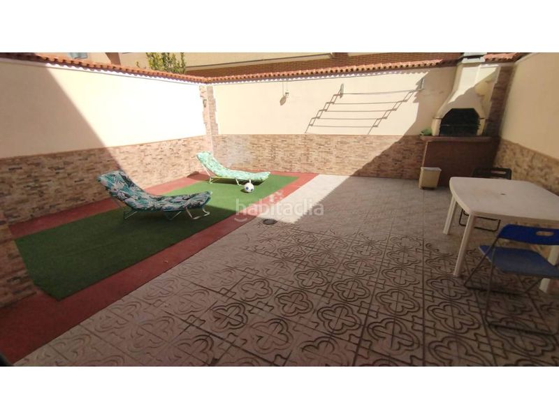 Foto f9cb2747-40ca-4102-829b-720119378d9a. Casa adossada amb calefacció aparcament a Urbanización San Isidro Ocaña