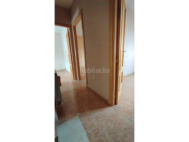 Foto 1520778b-f611-4573-8a19-1d1dd9e333d2. Casa adossada amb calefacció aparcament a Dosbarrios