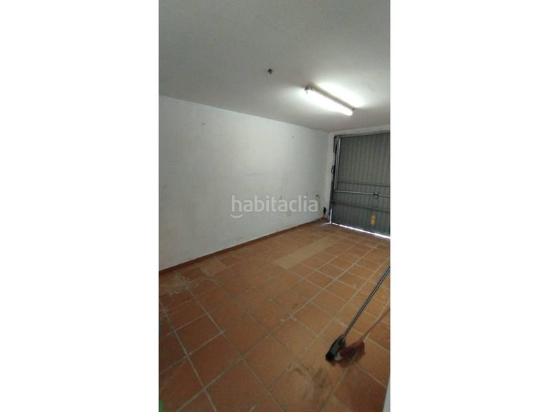 Foto 9f9086bb-6a79-41e6-a8f9-ec91c09c7713. Casa adossada amb calefacció aparcament a Dosbarrios