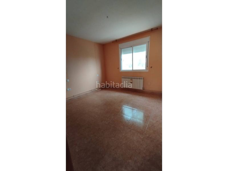 Foto a390e62d-80bd-4857-9d55-f8fd6d972958. Casa adossada amb calefacció aparcament a Dosbarrios