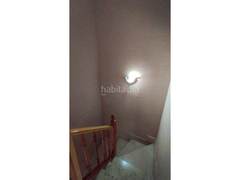 Foto aa036dd4-4a68-4b1b-9f02-a4918b8bee28. Casa adossada amb calefacció aparcament a Dosbarrios