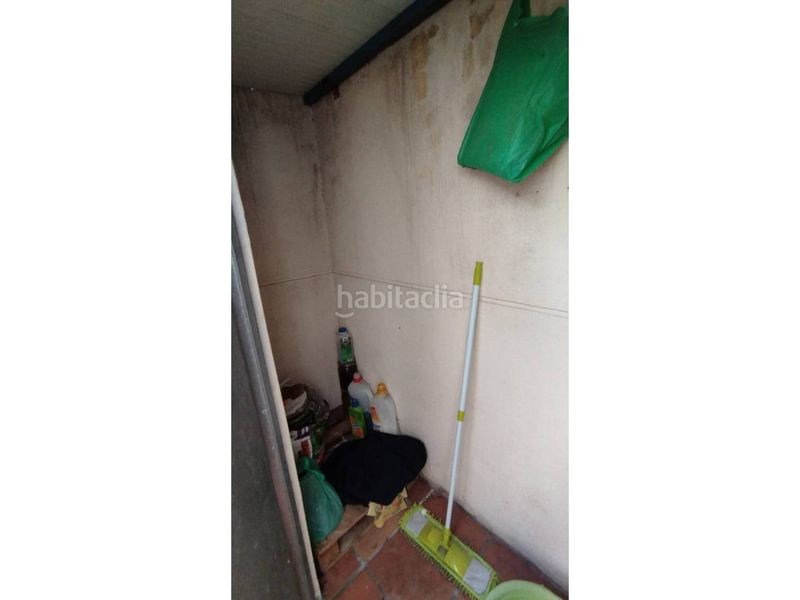 Foto afb5a669-10b5-49be-a0d6-ede01b432487. Casa adossada amb calefacció aparcament a Dosbarrios