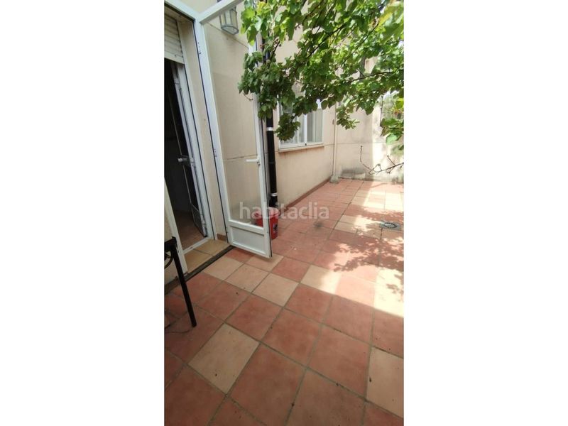 Foto fec5ab40-9d1f-4406-a790-8ba23d98916b. Casa adossada amb calefacció aparcament a Dosbarrios