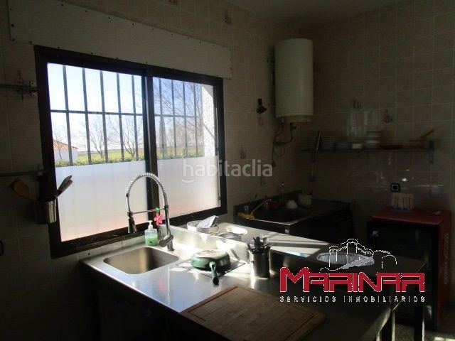 Foto 6638ec0d-6df5-4d16-b590-303e423bfa8c. Local comercial a Borox