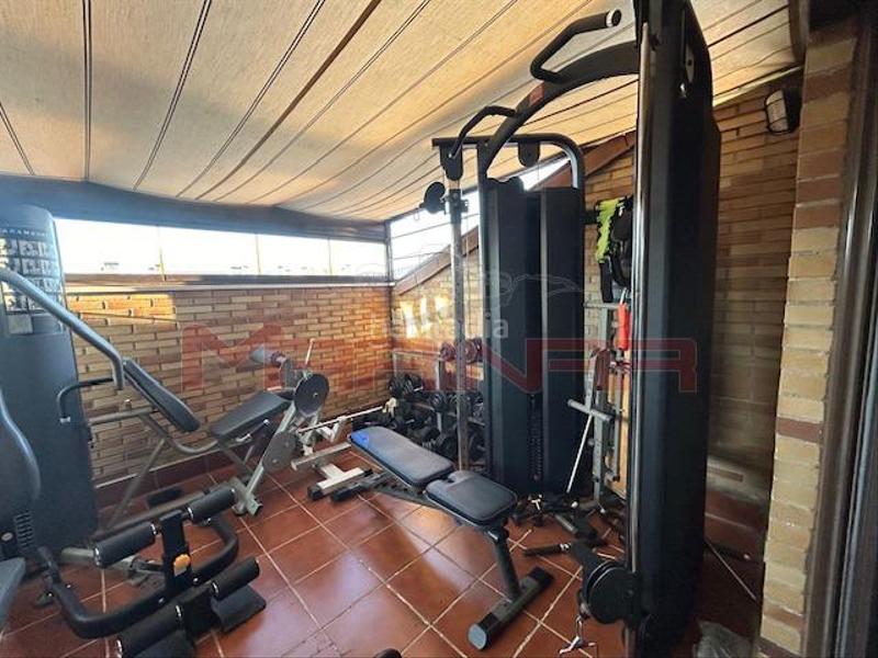 Foto 35d0a462-4703-46b8-b0f9-64cba7ad6c1e. Attico con riscaldamento parcheggio piscina in El Quiñón Seseña