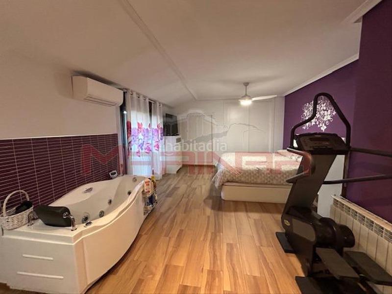 Foto a3c274f7-09e7-49a3-b0f0-3fb024b65063. Attico con riscaldamento parcheggio piscina in El Quiñón Seseña