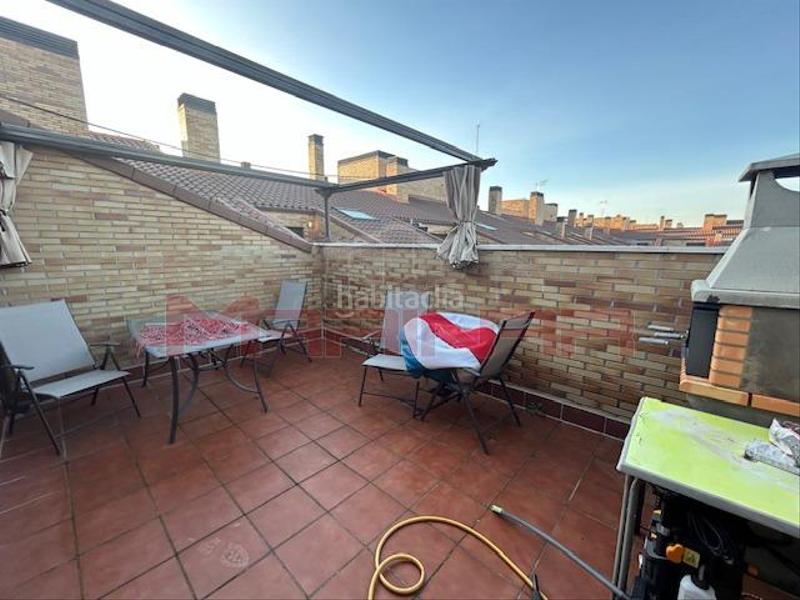 Foto cc5fca4b-e9fa-4c3f-9389-a64d9b68b5a3. Attico con riscaldamento parcheggio piscina in El Quiñón Seseña