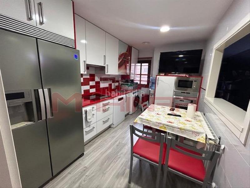 Foto cc652639-7100-4541-83f5-aab642e88d50. Attico con riscaldamento parcheggio piscina in El Quiñón Seseña