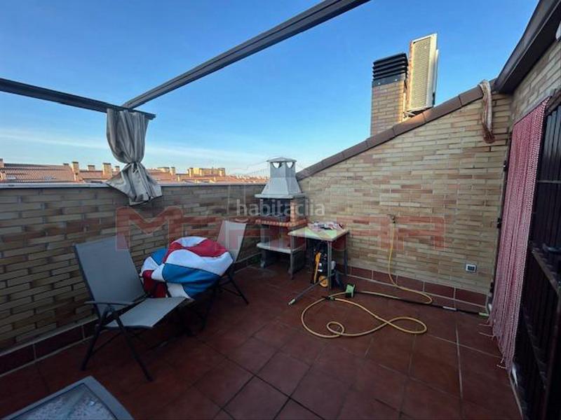 Foto dfe3e2b8-b35d-405f-8683-122eeb69d797. Attico con riscaldamento parcheggio piscina in El Quiñón Seseña