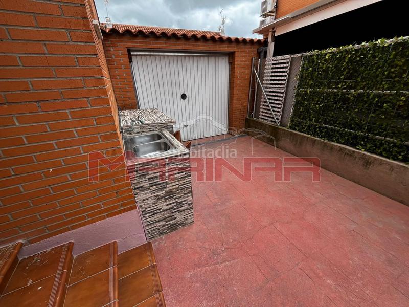 Foto 1eb1ea58-6f71-41cd-9c3e-0092608e578b. Casa bifamiliare con riscaldamento parcheggio in Los Barreros Seseña