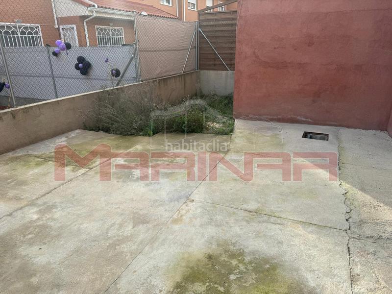 Foto 2b8ca505-52b2-4ec7-850a-a840a7813989. Casa bifamiliare con riscaldamento parcheggio in Los Barreros Seseña