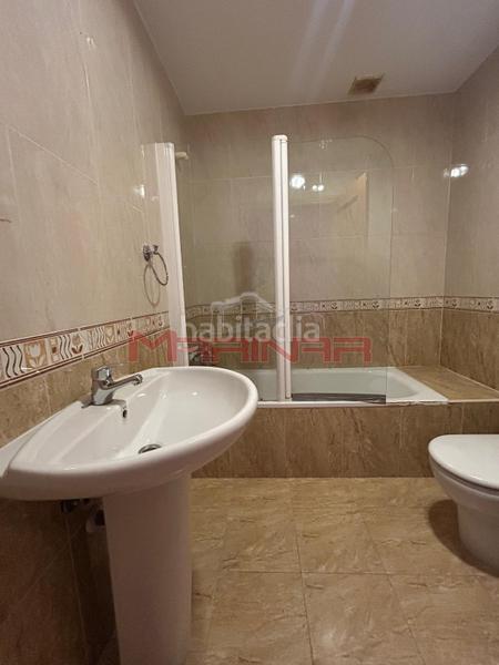 Foto ab2c57a6-0f53-402e-bd61-1e18aa8f1b3c. Casa adossada amb calefacció aparcament a Las Lomas Seseña