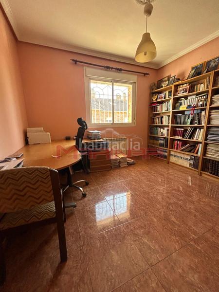 Foto fff17eca-e1c9-4506-bc9a-23be55bab6fd. Casa adossada amb calefacció aparcament a Las Lomas Seseña