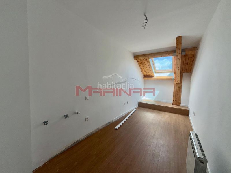 Foto 7656f488-ee70-4a98-8b8e-333a8652dc38. Dúplex amb aparcament a Centro Seseña