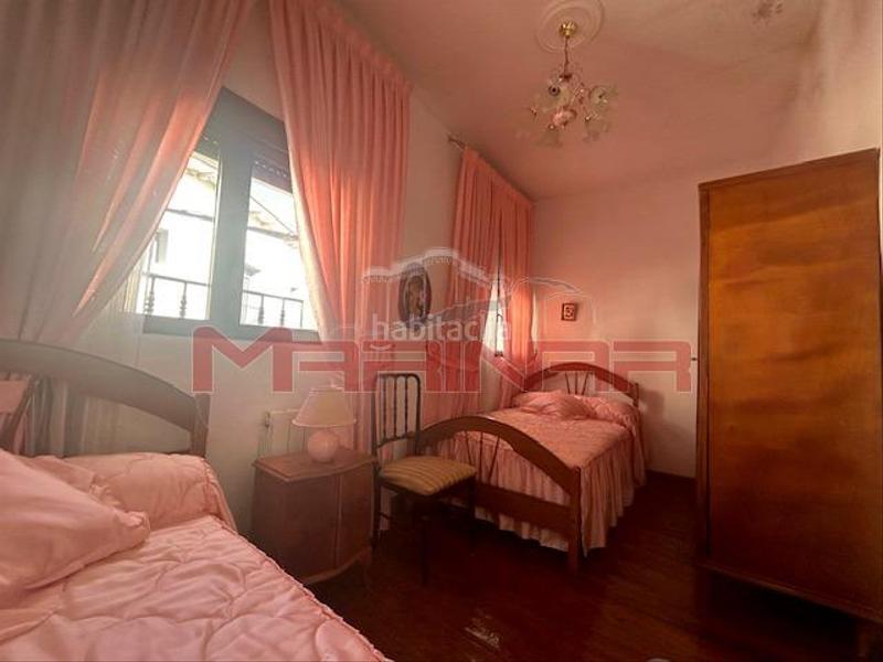 Foto 91a996f0-3e5e-453e-866e-35ec6ae6a6cf. Casa adossada amb calefacció a Centro Seseña
