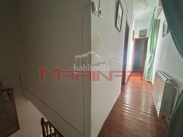 Foto fe6d1d3b-67cf-4e1d-b82b-5b003e17193a. Casa adossada amb calefacció a Centro Seseña