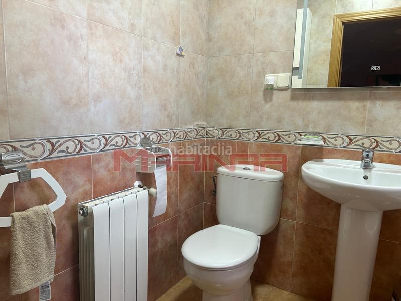 Foto 636336e1-fe68-498d-bacc-ffdd44523f85. Casa aparellada amb calefacció aparcament a Los Barreros Seseña