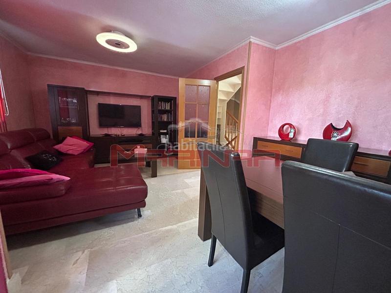 Foto 70199552-ee83-459b-8849-e0e86dd1cd9a. Casa aparellada amb calefacció aparcament a Los Barreros Seseña