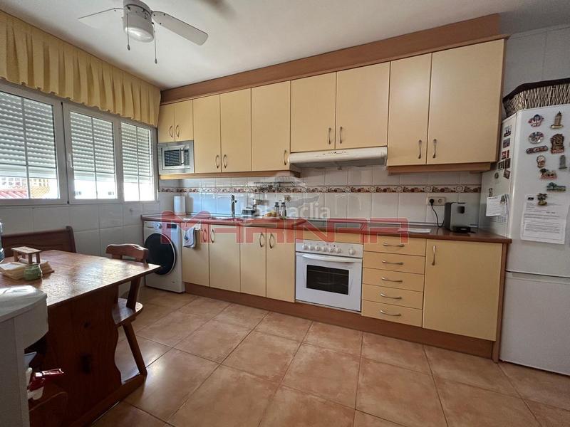 Foto f65dc64d-79d2-4467-886b-29fa296aca7f. Casa aparellada amb calefacció aparcament a Los Barreros Seseña