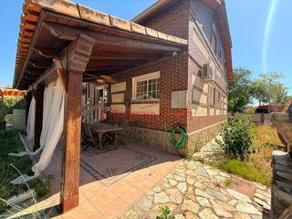 Casa pareada en Torrecastillo. Pareado con gran patio en torrecastillo