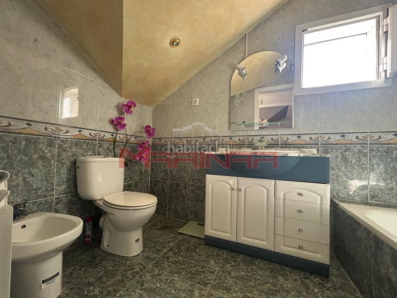 Foto fd2a2d57-0ea4-4550-a997-40353de92601. Casa aparellada amb calefacció aparcament piscina a Seseña
