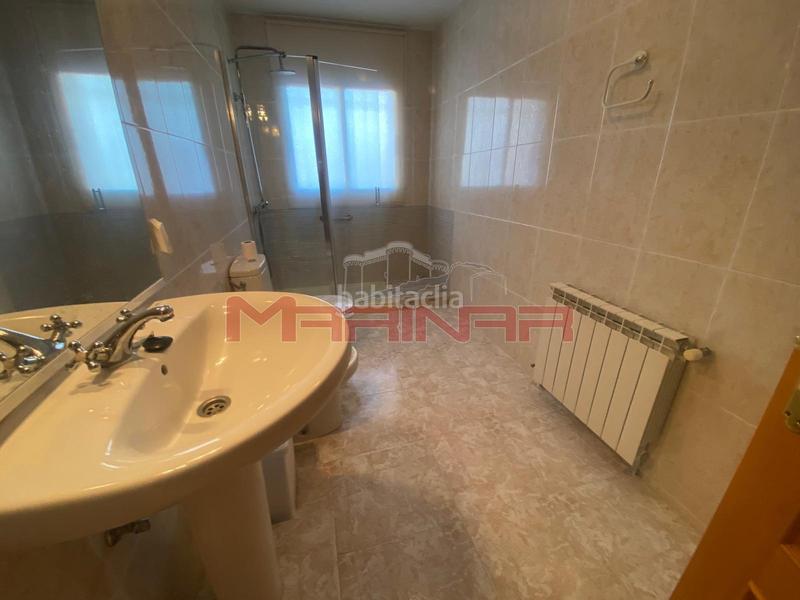 Foto 4e5bc836-90d9-47c8-ac67-6178b4ea46fb. Casa adossada amb aparcament a Centro Seseña