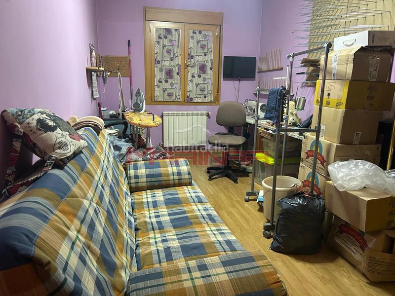 Foto bd178134-78eb-4fc3-9d82-e76b3e582a25. Casa aparellada amb calefacció aparcament piscina a Seseña