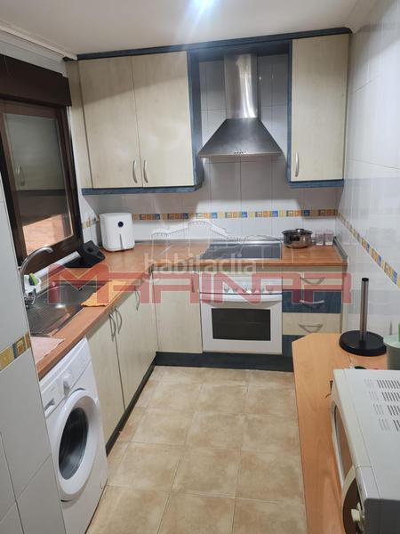 Foto 423f3827-bf5a-474f-bf9d-96d79b1c5a27. Etagenwohnung mit parking pool in El Quiñón Seseña