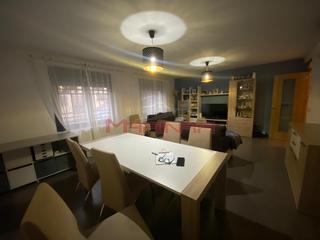 Pis en Niquel s/n. Piso en borox