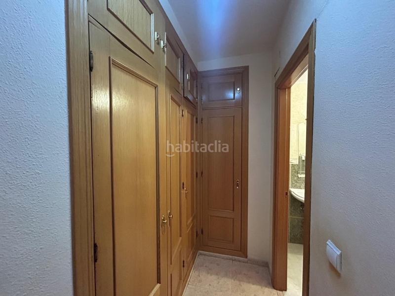 Foto 9e22b453-1894-4ed2-88a4-d224d8e6d822. Casa adossada amb calefacció aparcament a Los Robles Seseña