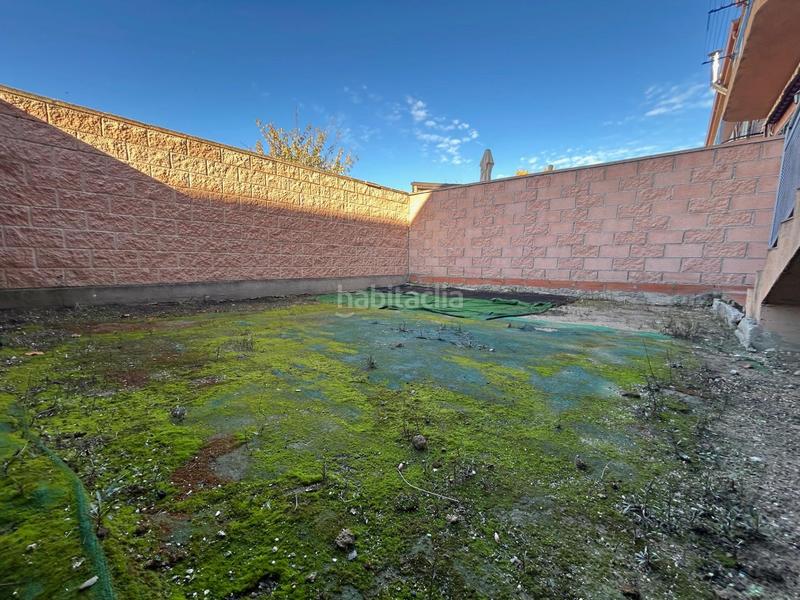 Foto a1a77a06-7681-42ae-bcd4-b90740429163. Casa adossada amb calefacció aparcament a Los Robles Seseña