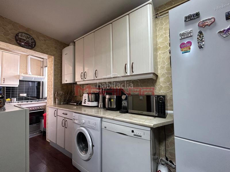 Foto 3bd6eaae-96ff-488c-9549-162c52e44087. Flat with heating in Santos Leganés