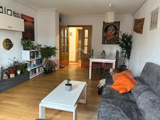 Pis a El Quiñón. Piso en el quiñón