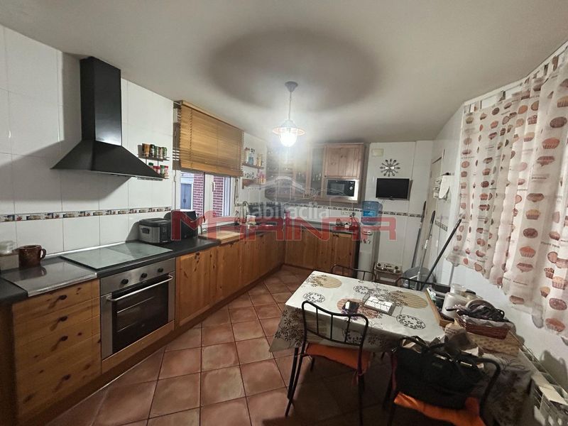 Foto e26aac5c-fe7b-4a71-a1ad-2d1b776b6e37. Casa aparellada amb calefacció aparcament piscina a Illescas