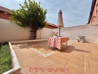 Maison jumelée à Seseña Nuevo. Adosado en seseña