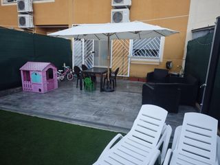 Casa adossada a Ontígola