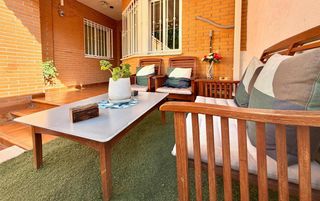 Reihenhaus in Los Barreros. Chalet adosado para entrar a vivir en seseña viejo