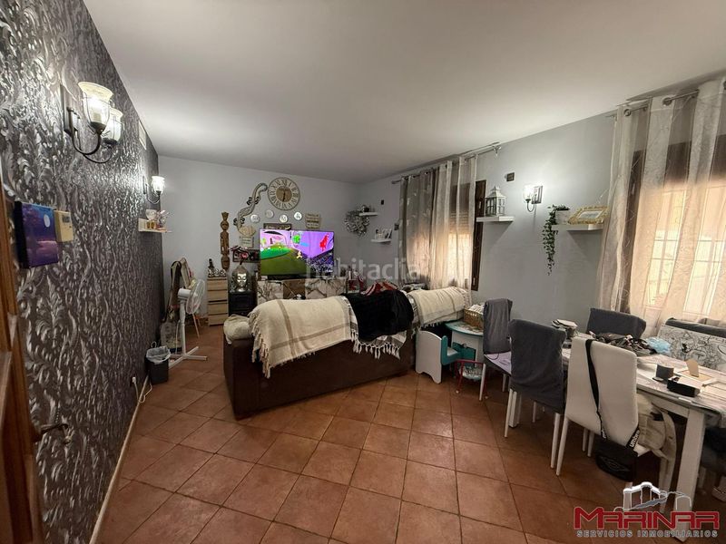 Foto 75838f79-f9a6-4d07-b23b-88b39ee772fd. Casa adossada amb calefacció a Centro Seseña